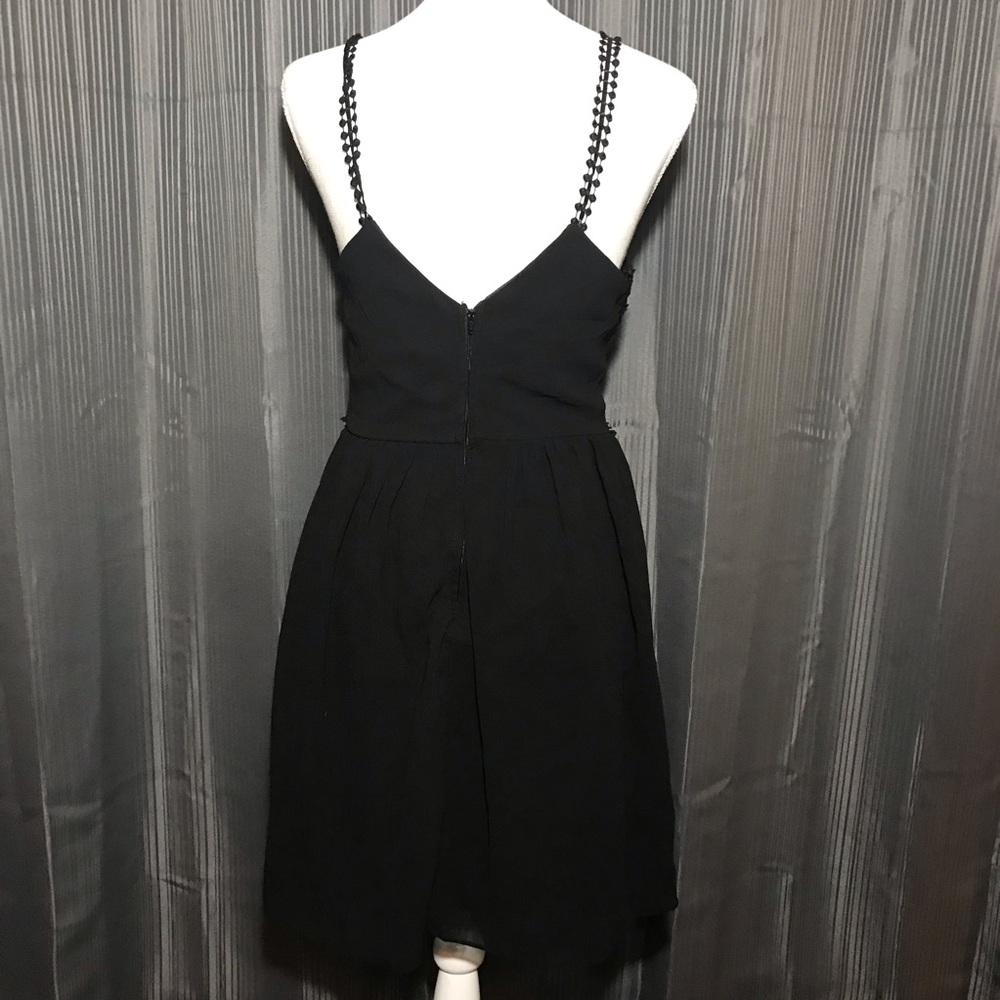 Dress - Picture 5 of 8